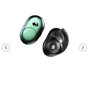 NEW Skullcandy wireless earbuds headphones